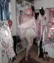 Miss Alice Silk London UK